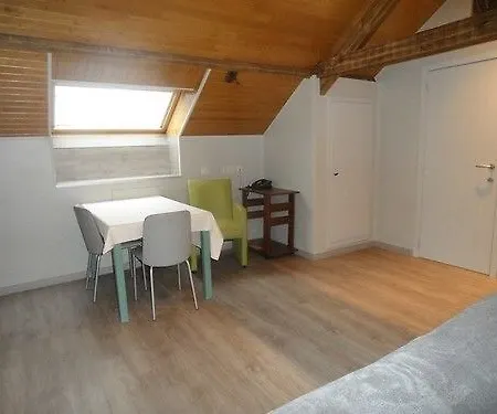 Ter Gracht 3*
